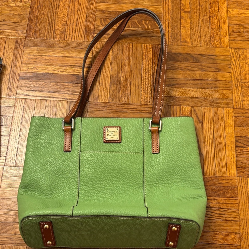 Dooney & Bourke Green Leather Shoulder Bag